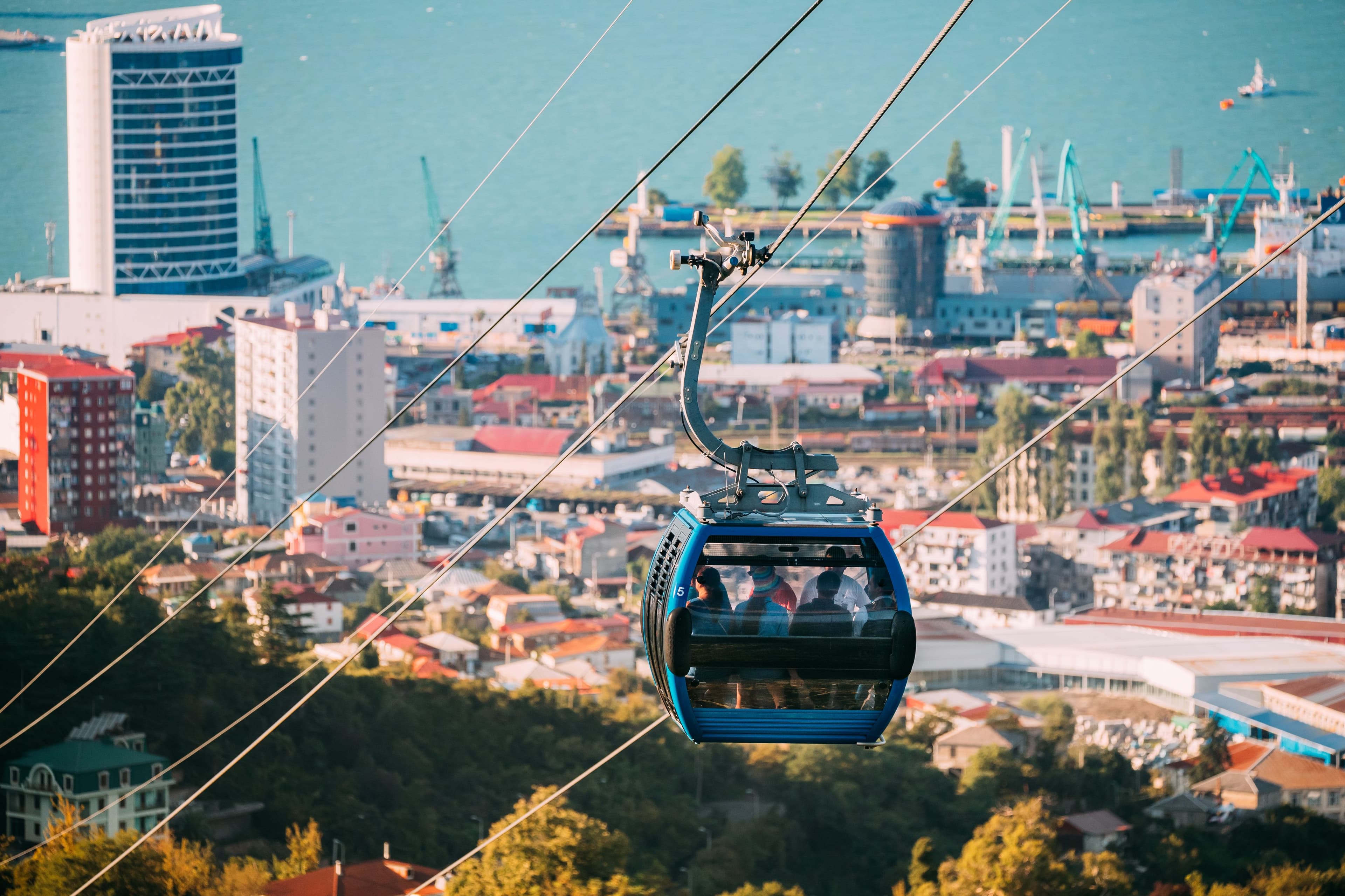 A City That Travels by Cable Car.
